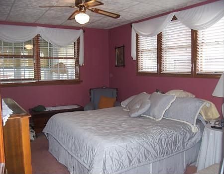 Bedroom 1st floor