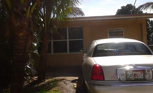 1st image of 330 NE 44th Ct