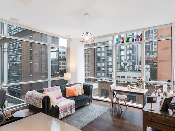3rd image of 26-26 Jackson Ave #604