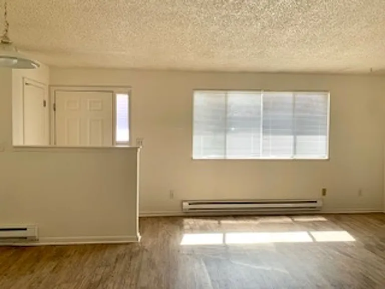 726 Delaware Ave #A — Photo 3