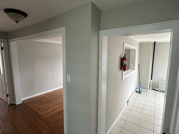 3rd image of 146-44 Farmers Blvd #2