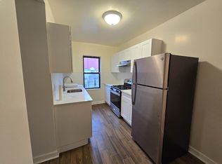 29-21 21st Ave #R3, Astoria, NY 11105