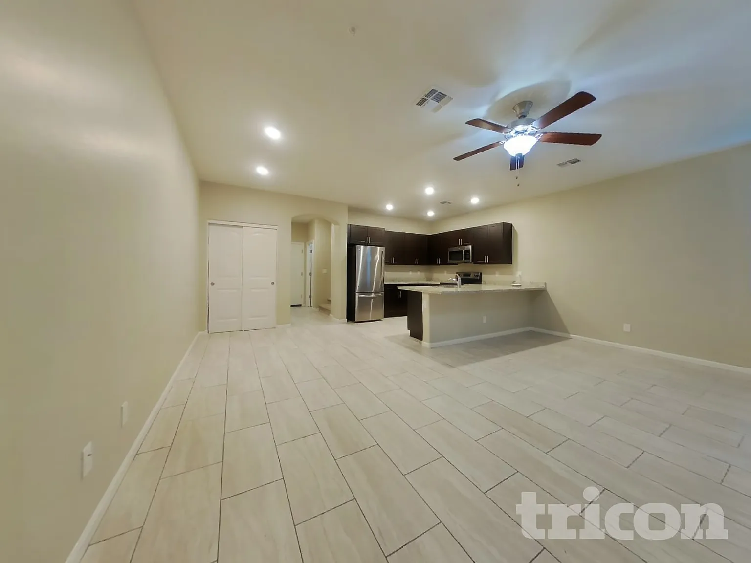 12592 W Lindbergh Drive Peoria AZ — Photo 2