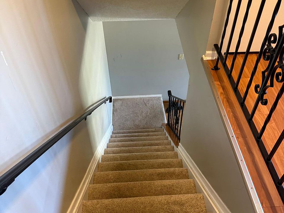 1st image of 2635 Brookdale Ln