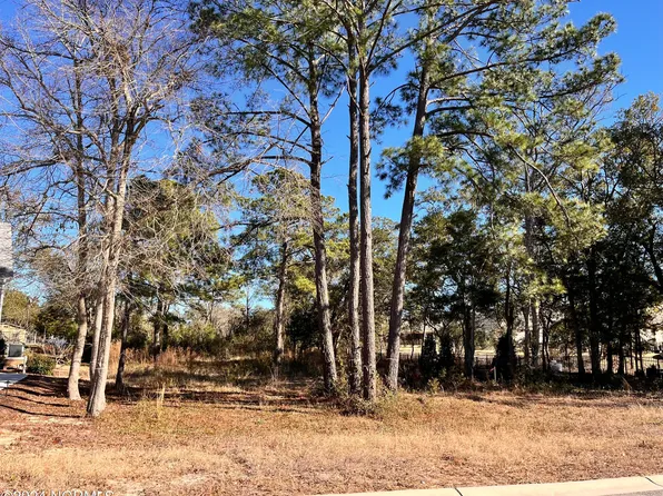 657 Wild Rose Way, Southport, NC 28461