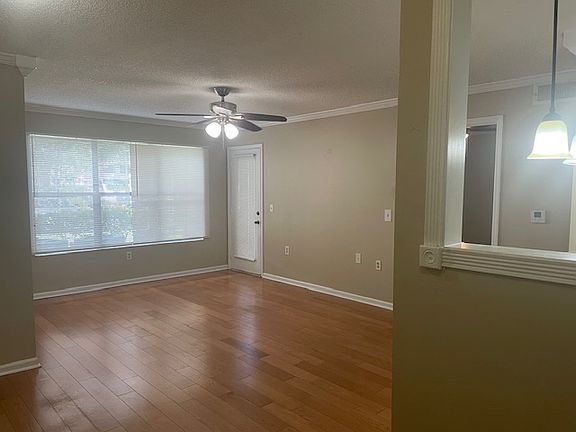 3rd image of 8768 Key Biscayne Dr APT 102