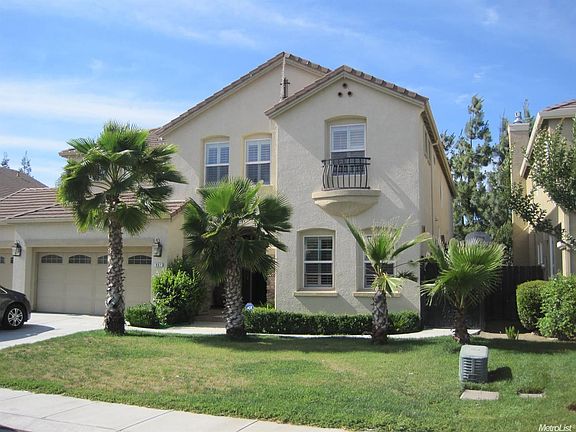2nd image of 961 Jasmine Hollow Dr