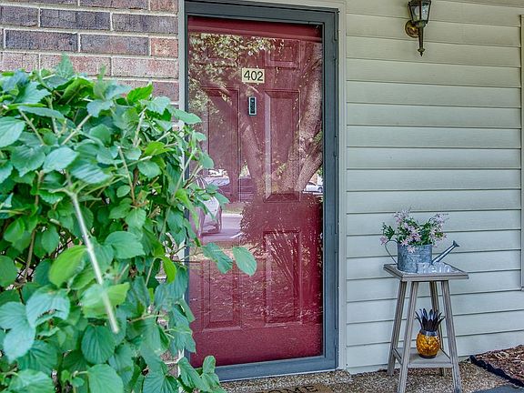 4th image of 402 Westfield Dr