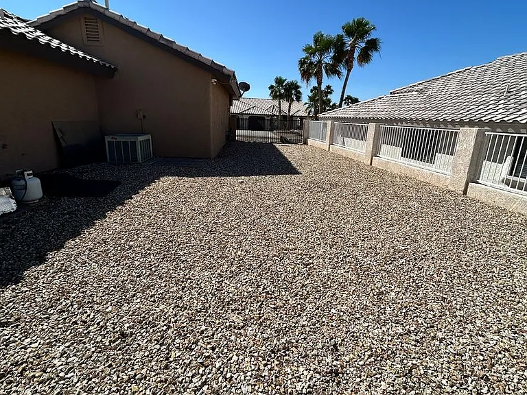 2413 Jacob Row — Photo 30