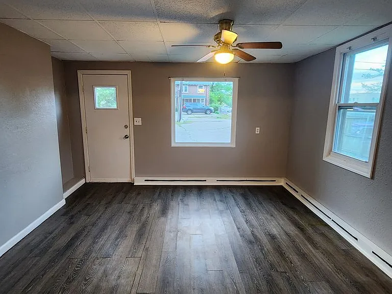 1512 Lafayette Ave — Photo 4