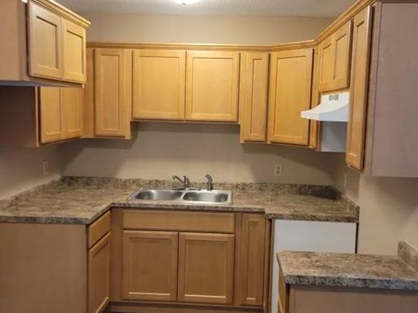 421 8th Ave N #4