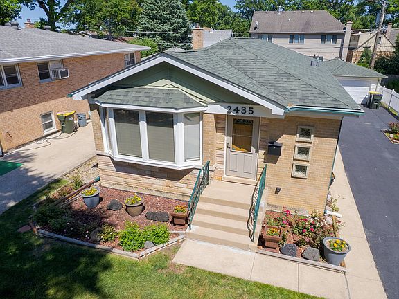 5th image of 2435 Wood St