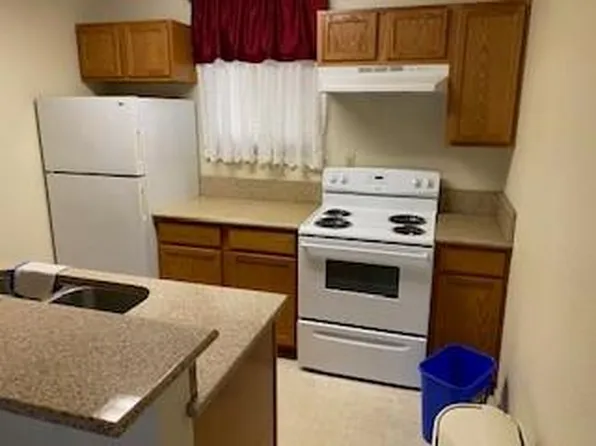 300 Glenwood Cir APT 189, Monterey, CA 93940