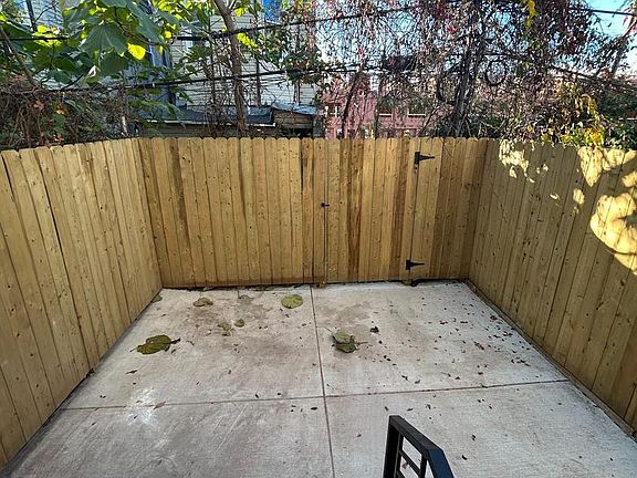 4th image of 2408 Turner St