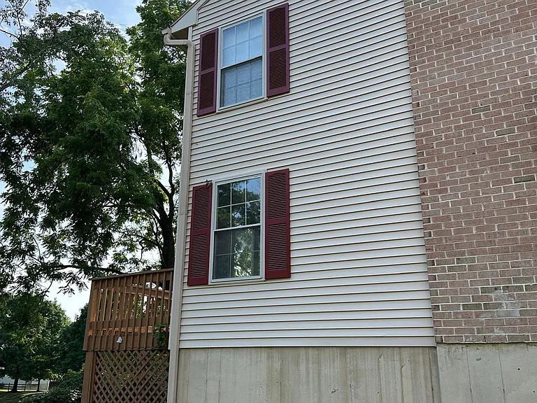 758 Shropshire Dr — Photo 34