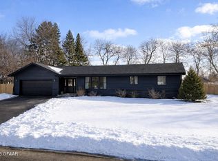 5005 Belmont Rd, Grand Forks, ND 58201