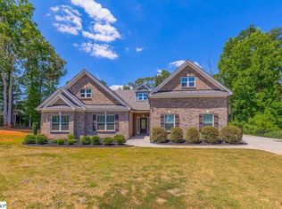 15 Sedgewood Ct, Fountain Inn, SC 29644