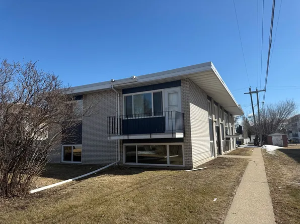 8705 152nd St NW #2, Edmonton, AB T5R 1L9