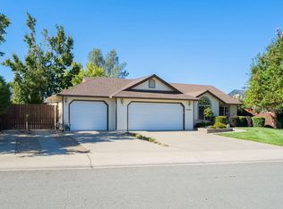 3592 Sunglow Dr, Redding, CA 96001