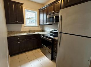 1043 N Main St, Fall River, MA 02720