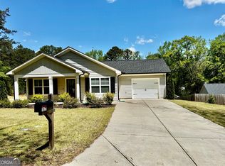 1037 E Doyle St, Toccoa, GA 30577