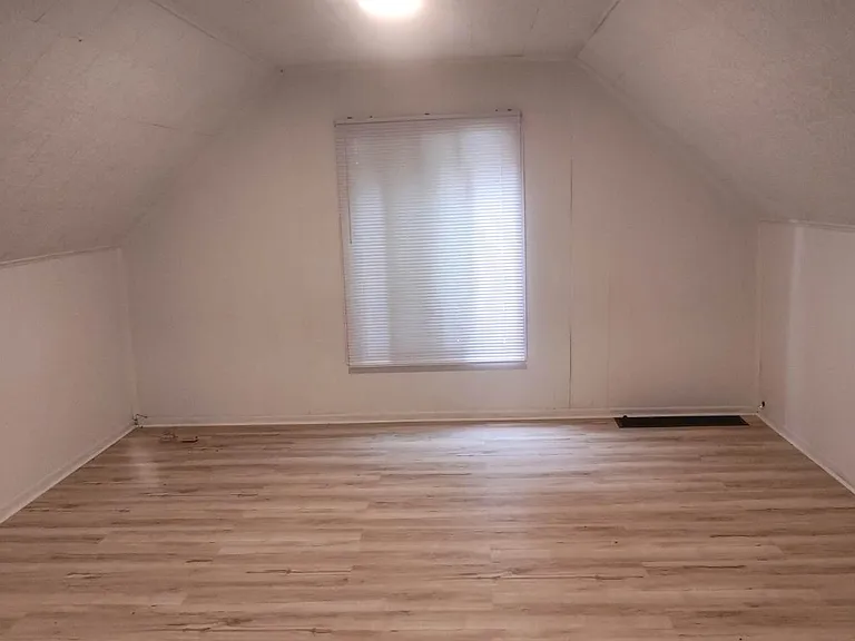 412 Walnut St #3 — Photo 2