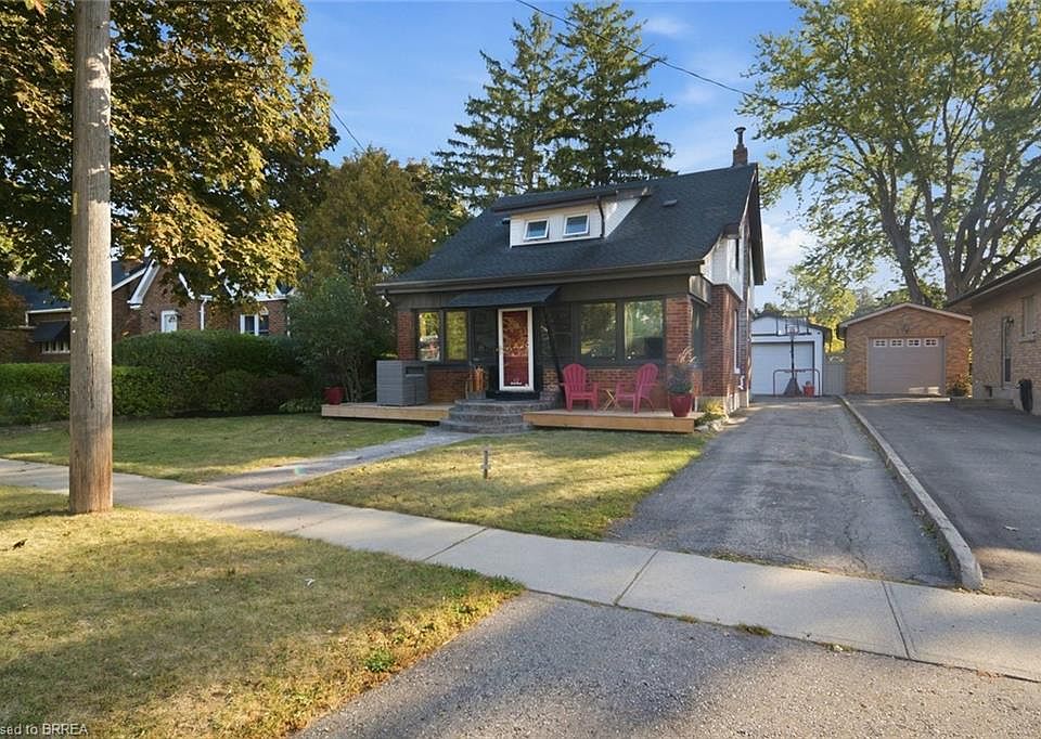 1st image of 13 Forest Rd