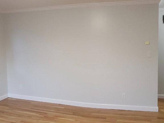 5th image of 92 Moore Pl #1