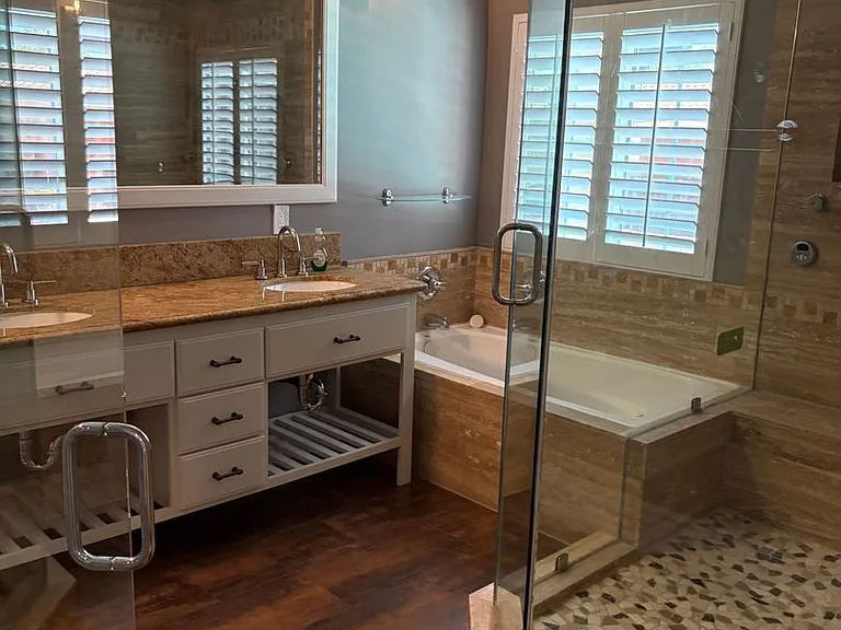 12859 Fenton Ave — Photo 36