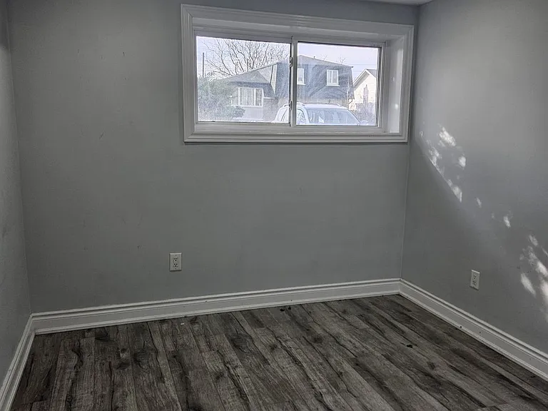 750 Willow Ave — Photo 7