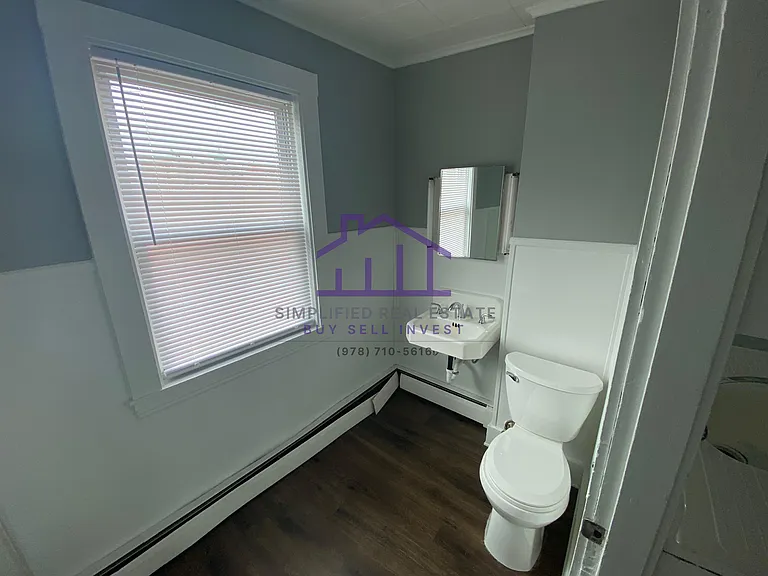 12 College St #3 — Photo 11