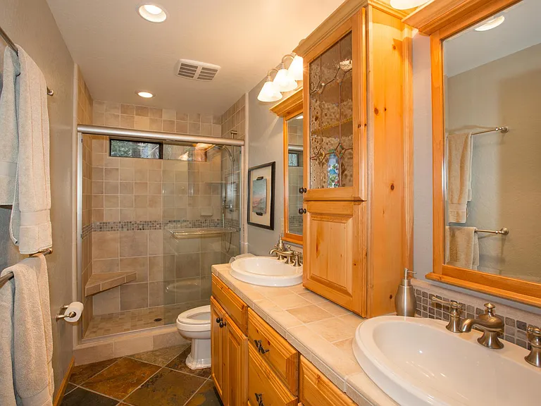 11788 Saint Bernard Dr — Photo 9