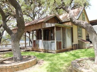 955 Faurie Tiny Rte, Pipe Creek, TX 78063