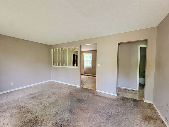 4th image of 314 Kevin Dr