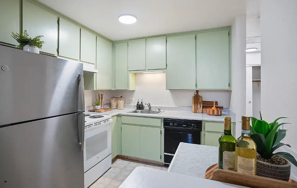 1 bed, 739 sqft, $3,995 — Photo 4