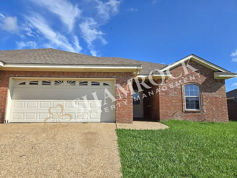 3009 Palomino Trl — Photo 1