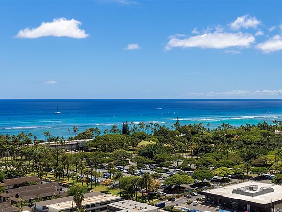 4th image of 2139 Kuhio Ave #2109