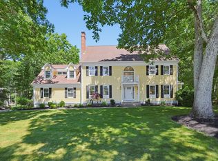 8 Turner Hill Rd, Medfield, MA 02052