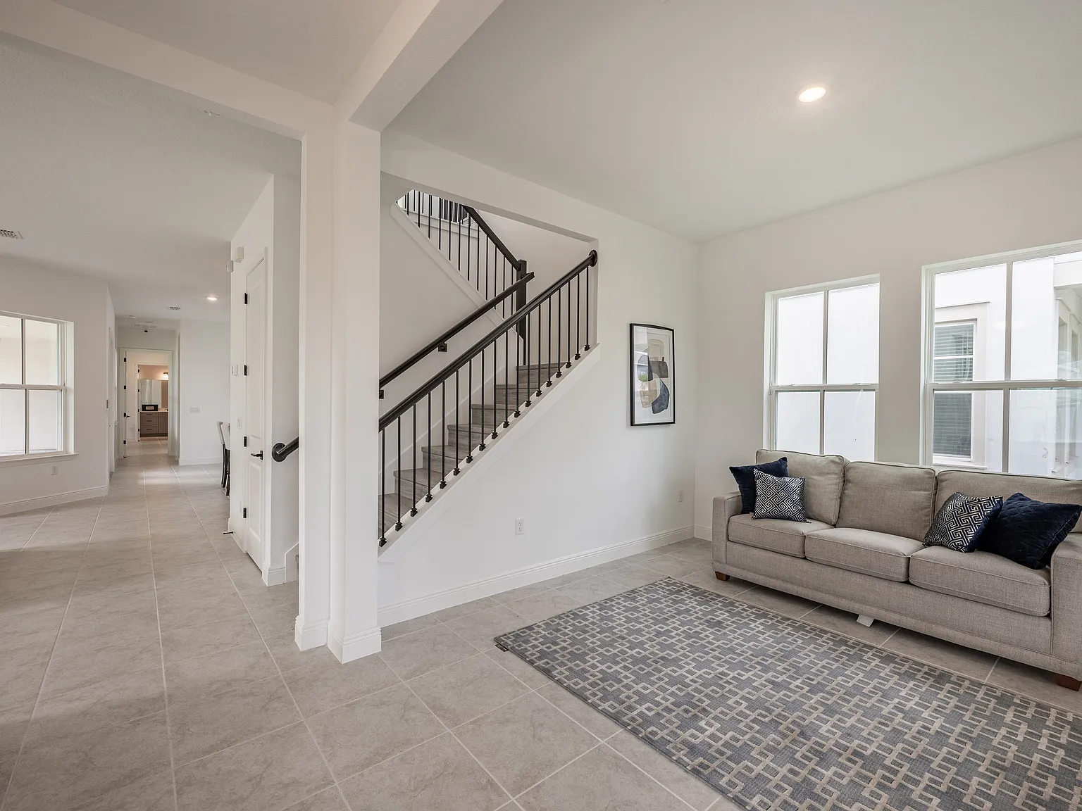 3 bed, 2.5 bath, 2800 sqft, $3,800 — Photo 4