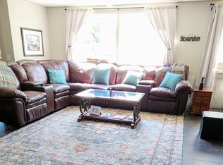 1584 Maple St APT B, Contoocook, NH 03229