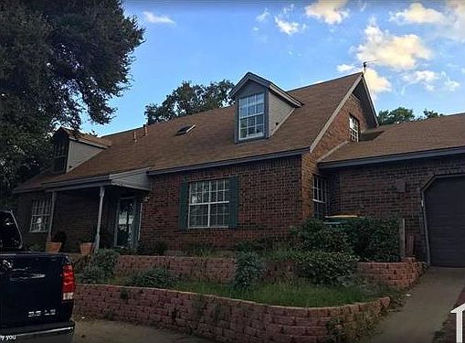 1st image of 126 Parkway Dr