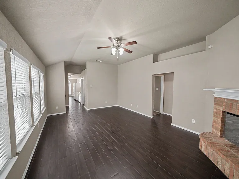 6527 Candleview Ct — Photo 11