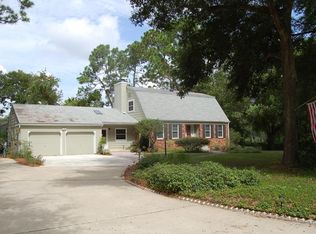 142 Hilltop Pl, Sanford, FL 32701