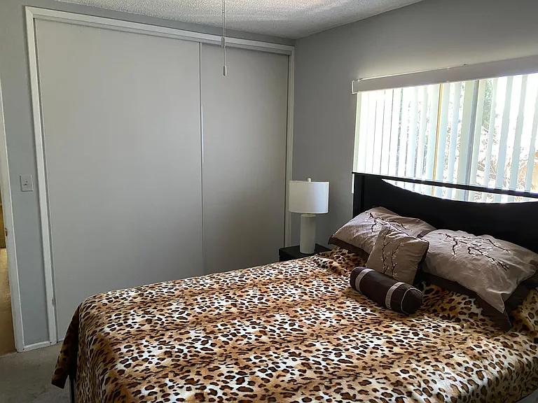 7137 Bellaire Ave — Photo 5