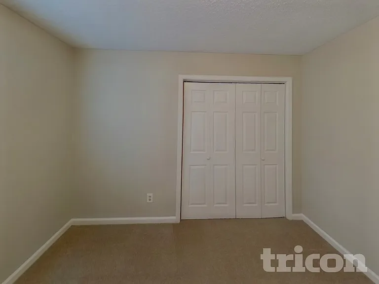 296 Whitney Ln — Photo 11