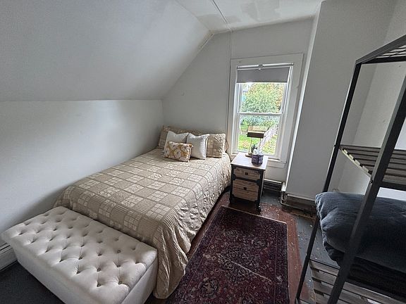 5th image of 123 Lower Welden St