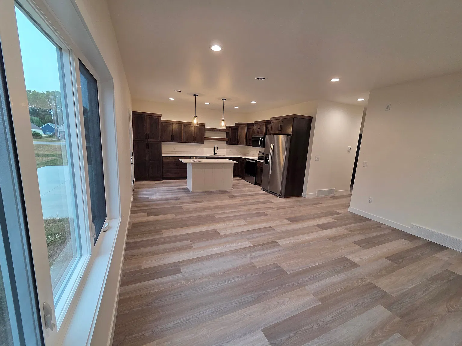 Modern 2 Bed Townhouse in Wyndmere | 2 Bath, $1950/mo | Available 10/15/2026 — Photo 4