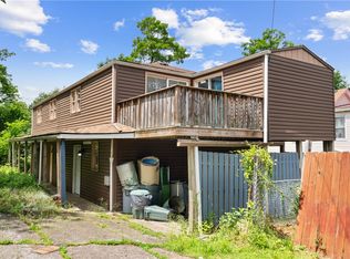 3246 Chartiers Ave, Pittsburgh, PA 15204