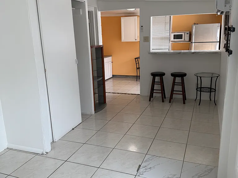 9220 Balfern Ct — Photo 5