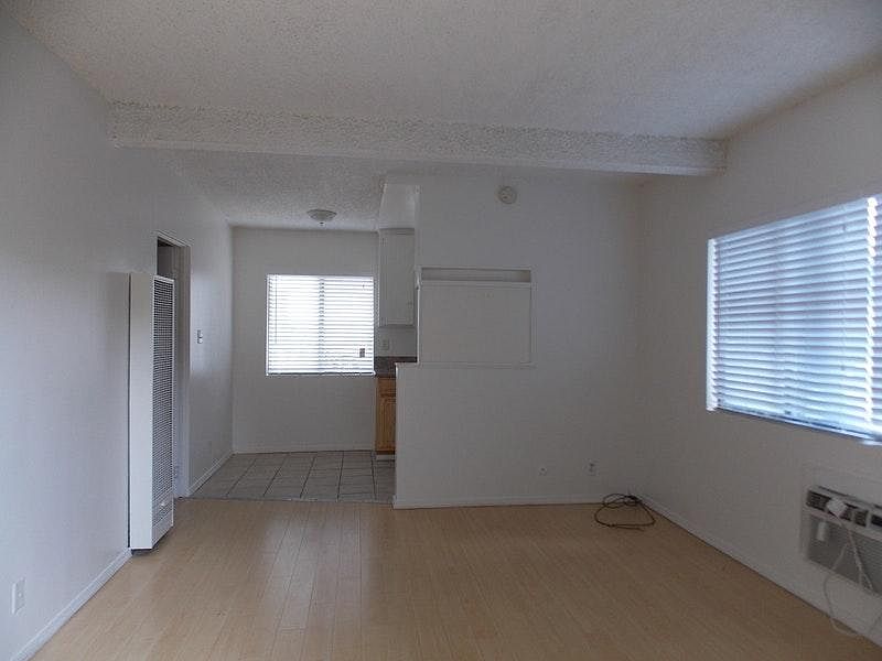 1st image of 701 W Newmark Ave #1ST